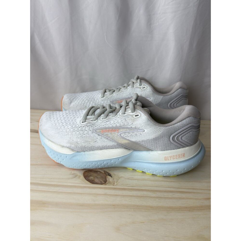 Brooks Women's Light Gray White Blue Athletic Running Shoes